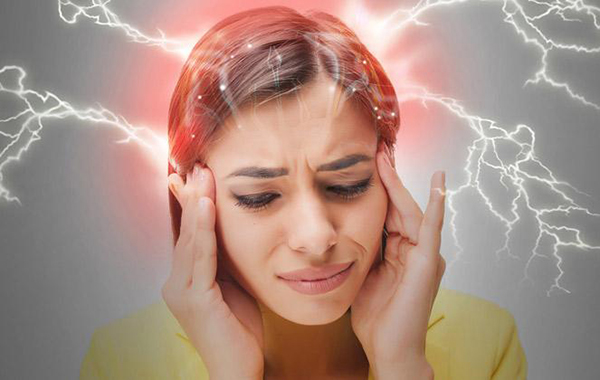 cefalea migrañosa dolor importante detrás del ojo