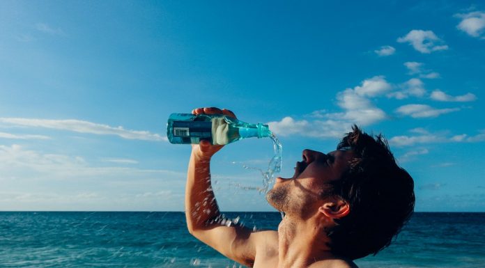 se puede tomar el agua del mar