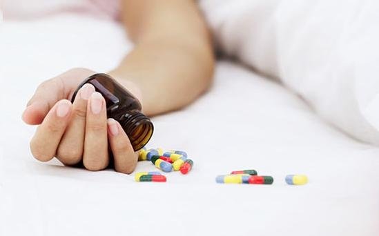 sobredosis de pastillas mucho cuidado sobredosis de pastillas mucho cuidado