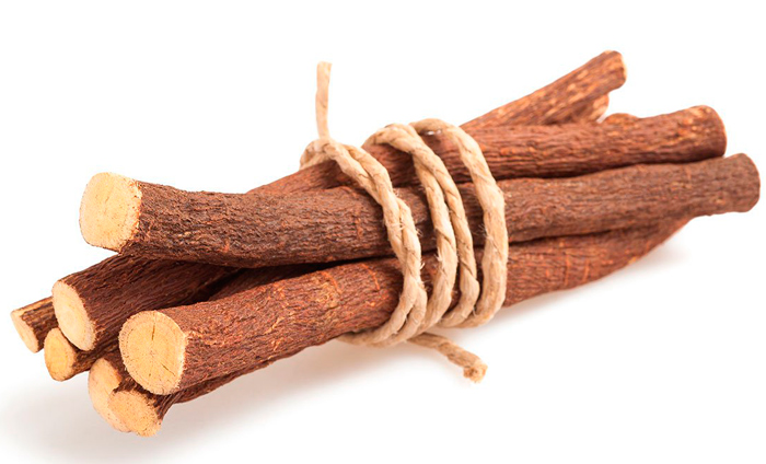 dolor en la boca del estomago y espalda