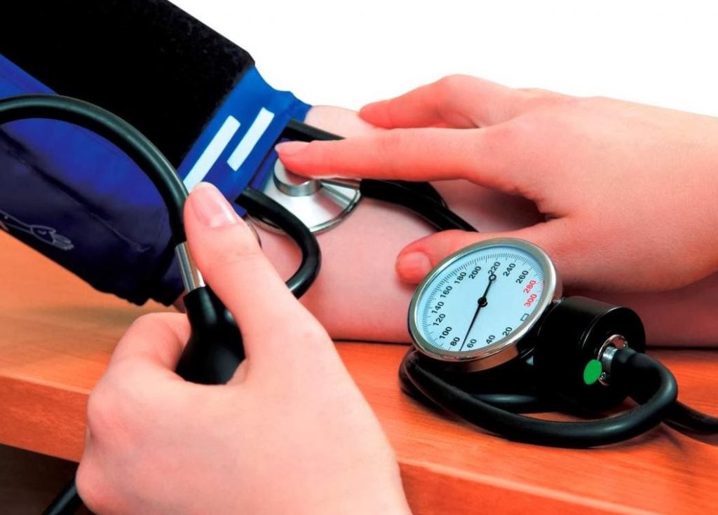 como bajar la tension minima