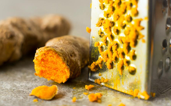 como se usa la curcuma fresca