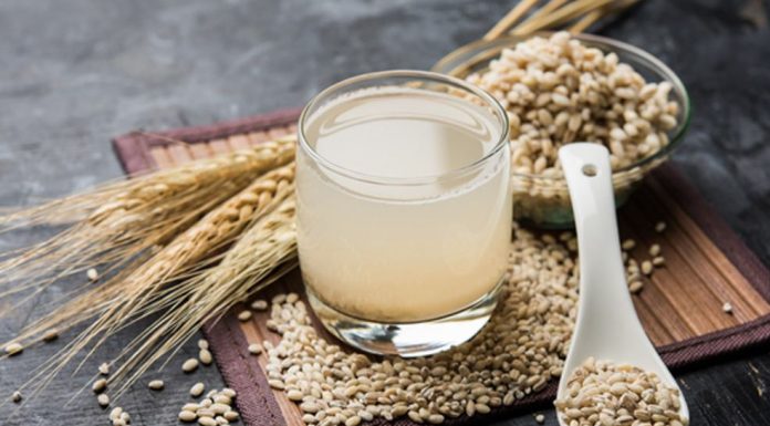 beneficios del agua de cebada